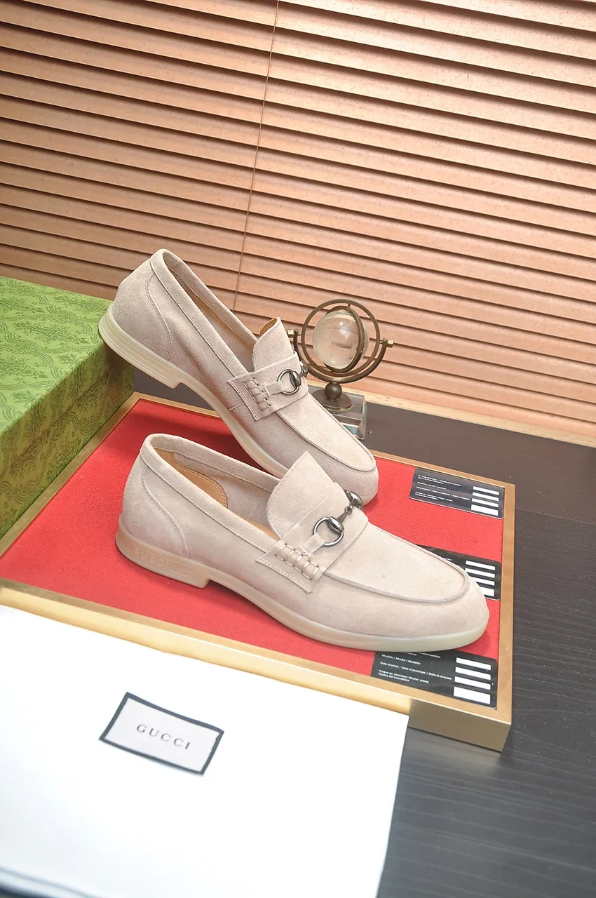 Men's shoes 💰440💶【GUCCI】 (High-end Niuli) New 🍀Gucci* - top version Gucci classic casual leather shoes! It is made of imported original cowhide and has a comfortable first layer of cowhide lining! Original wear-resistant rubber outsole! High quality products! Code number 38-44!